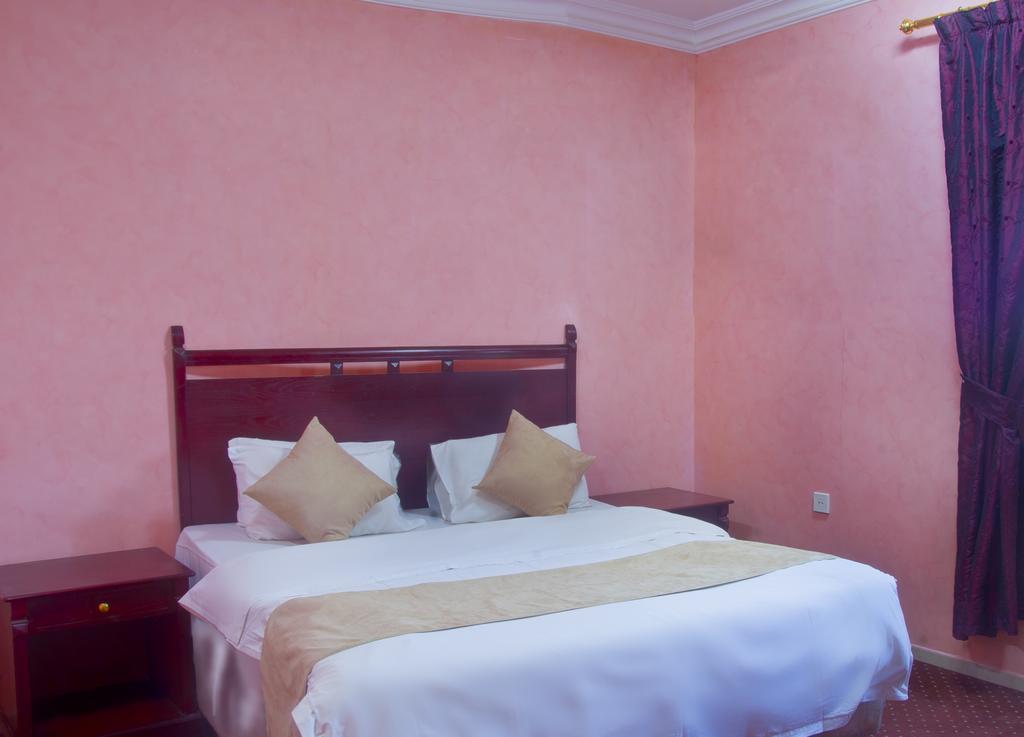 Al Farhan Hotel Suites Al Aqiq Rijad Zewnętrze zdjęcie