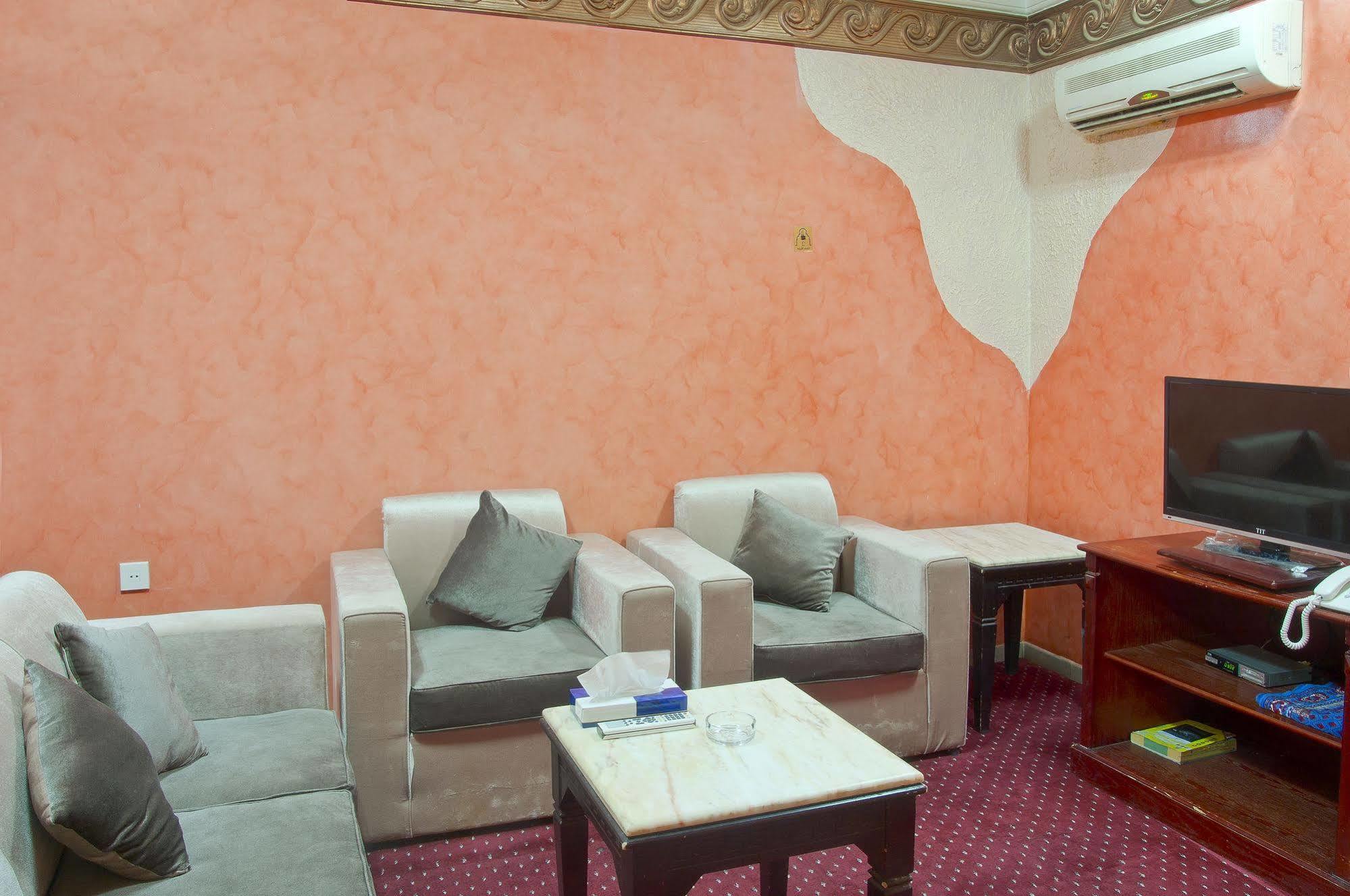 Al Farhan Hotel Suites Al Aqiq Rijad Zewnętrze zdjęcie
