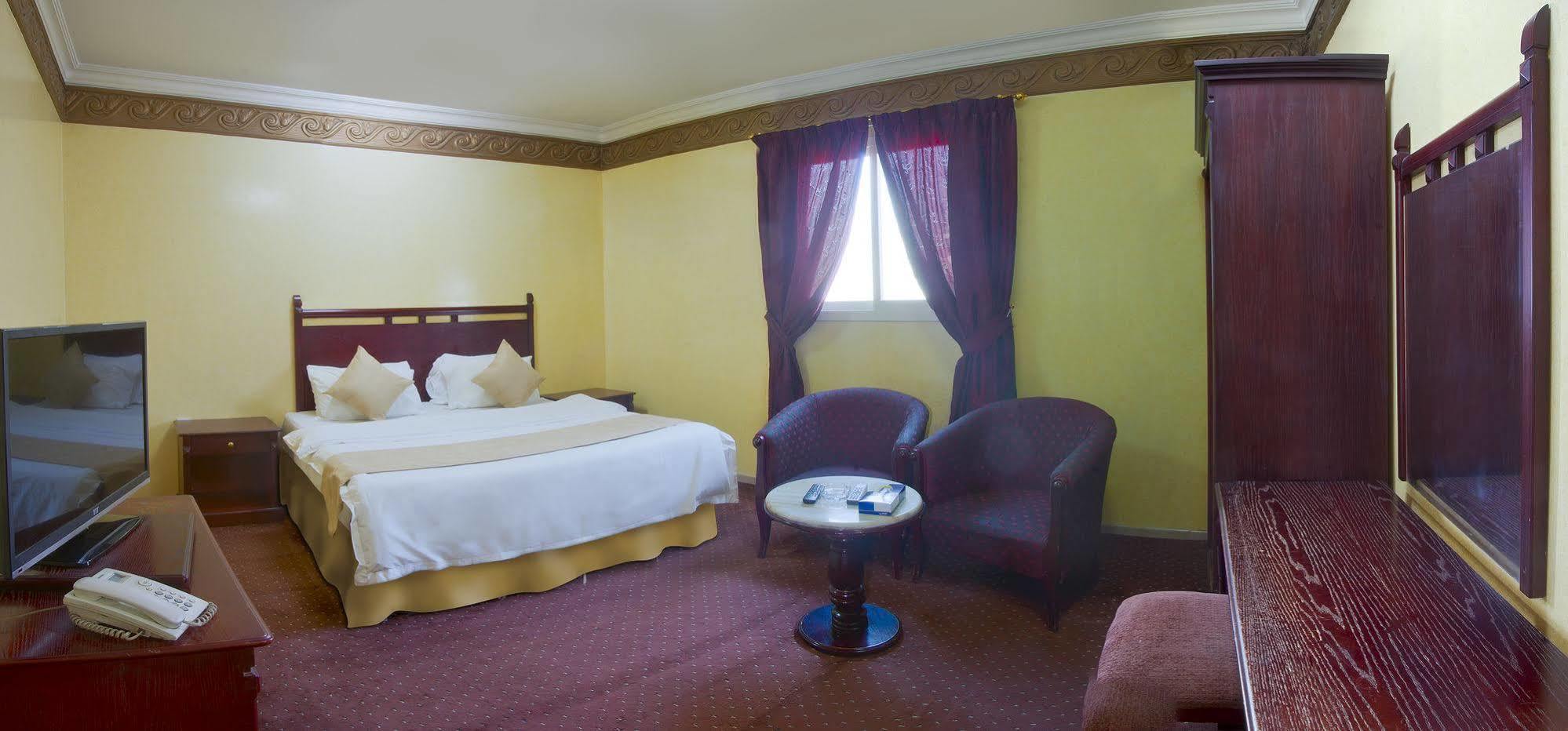 Al Farhan Hotel Suites Al Aqiq Rijad Zewnętrze zdjęcie